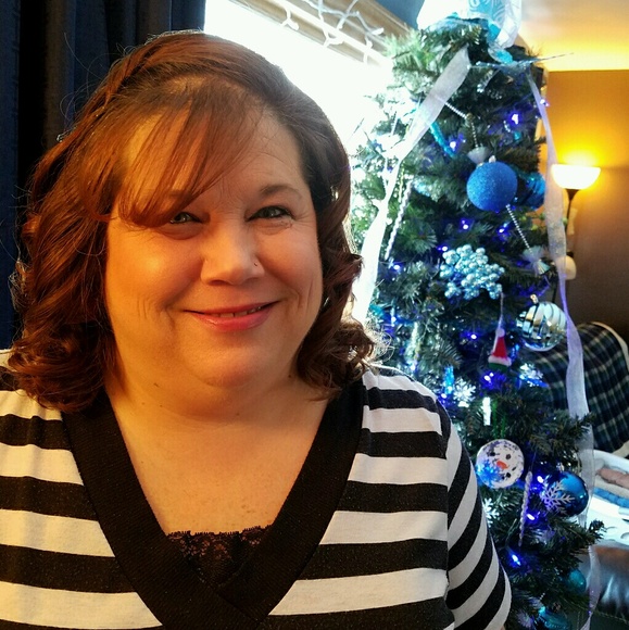 Meet your Posher, Kari - Picture 1 of 1